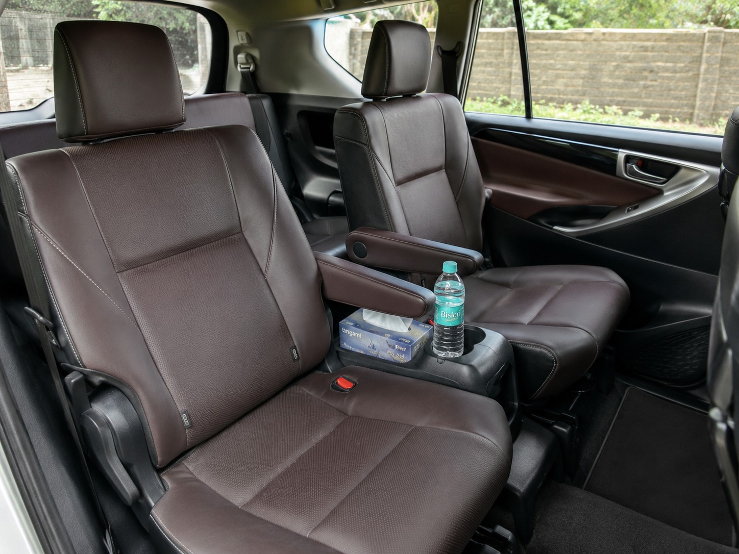 Premium Innova Crysta cab for corporate and VIP one way travel Chennai to Bangalore